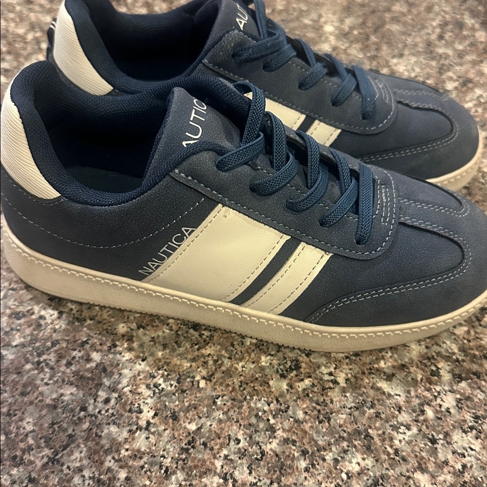 Nautica boys Blue and white Sneakers